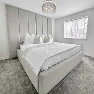 Panel line extended sides bed